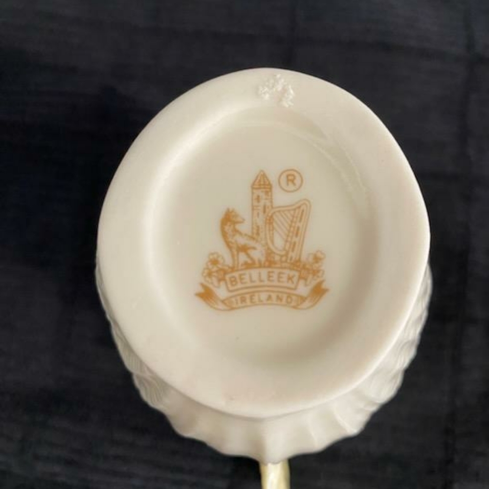 Belleek Shell Cream Sugar Set - Picture 3 of 5